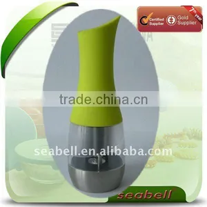 Electric Pepper Mill thumbnail-1