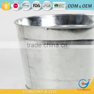Iron and Zinc Unique Powder Coated Outdoor Colorful Planters Colourful Garden Pots thumbnail-5