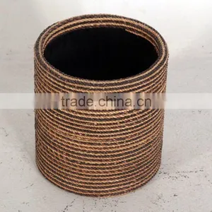 Cylidrical Planter thumbnail-4