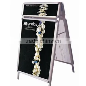 2015 Best Seller Hight-resolution Folding Poster Stand thumbnail-2