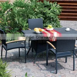 Outdoor Dining Set thumbnail-1