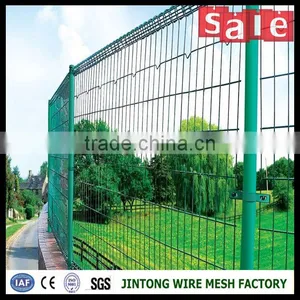 Factory Sale PVC Coated Euro Welded Fence for Railway thumbnail-5