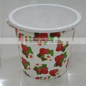 11L Household Plastic Bucket With Handle,strawberry Design Bucket thumbnail-1