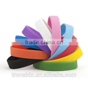 High End Wholesale Cheap Silicone Wristbands thumbnail-1