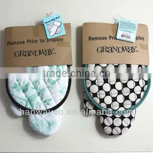 Oven Mitt & Hot Pad Set Stocklots thumbnail-1