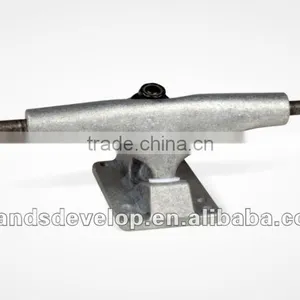 Skateboard Truck thumbnail-1