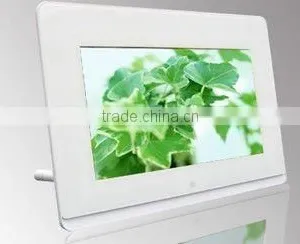 Lighted Digital Photo Frame thumbnail-1