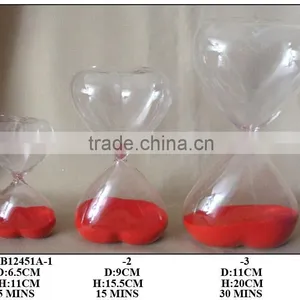 Kiss Heart Sand Clock thumbnail-1