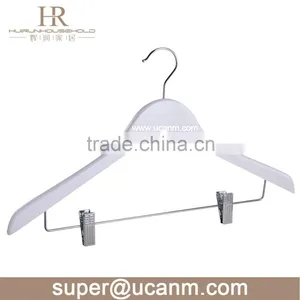 HRW-660BW Clotes Wooden Clips Hanger thumbnail-1
