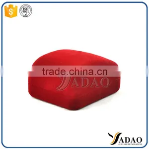 Trade Assurance Red Flocking Simple Jewelry Box thumbnail-3
