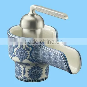 Blue And White Porcelain Basin Faucet thumbnail-1