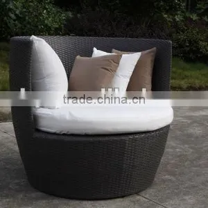 Rattan Sunbed thumbnail-1