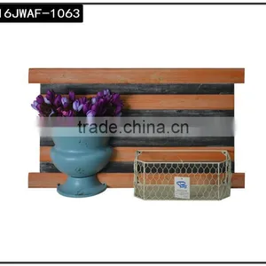Antique Country Design Verticle Wall Hanging Planter thumbnail-4