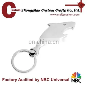 London Bus and Flag Metal Enamel Key Chain thumbnail-3