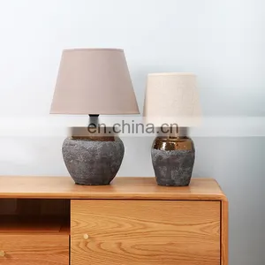 Western Vintage Style Interior Desk Light Ceramic Bedroom Table Lamp for Hotel thumbnail-4