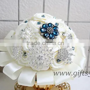 High Quality Luxurious Blue Wedding Buquet thumbnail-1