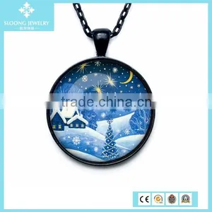Chinese Classical Elegant Christmas Pendant With Small Village thumbnail-2