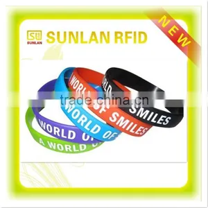 2015 Colorful Waterproof 125kHz RFID Silicone Wristband thumbnail-1