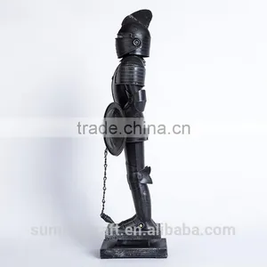 Wholesale Vintage Metal Knight Statue Bar Decor thumbnail-3