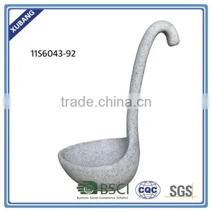 Spoon Shape Hanging Bird Feeder for Garden Decoration thumbnail-2