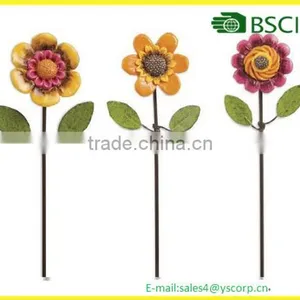 Wholesale Set of 3 Hand Painted Metal Miniature Flower Stakes for Embellishing Dollhouses Fairy Gardens and Crafts thumbnail-1