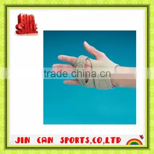 Neoprene Sport Support Wrap Kneeing thumbnail-1