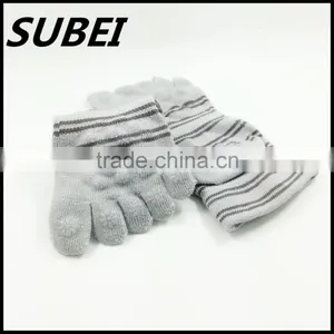 Five Fingers and Toes Cotton Non-slip Yoga Socks thumbnail-6