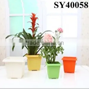 High Quality Round Indoor and Outdoor Plastic Plant Pot thumbnail-3