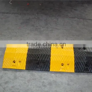 1000*300*50mm Traffic Road Speed Hump for Parking System/heavy Strength Rubber Road Speed Breaker Used on Road for Safety thumbnail-2