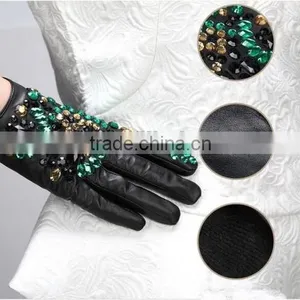 Hot Good Crystal Gloves Leather Handmade Crystal Gloves thumbnail-4
