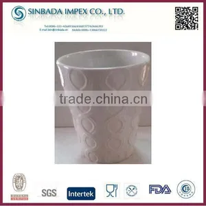Colored Round Clay Plant Pots thumbnail-1