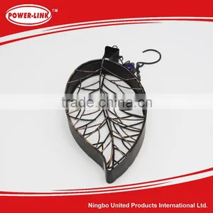 Outdoor Garden Leaf Pet Bird Feeder thumbnail-1