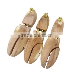 Environmental Type Wooden Material American Red Cedar Wood Shoe Tree for Wholesale thumbnail-1