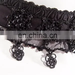 Laced Necklace With Faux Small Crow Skull thumbnail-3