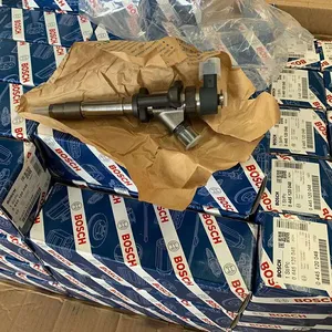 Sany Genuine Parts 60289447 Injector ME226718 Excavator Engine Diesel Parts ME226718 for SANY 195, 205, 215 EFI 4M50 Engines thumbnail-3