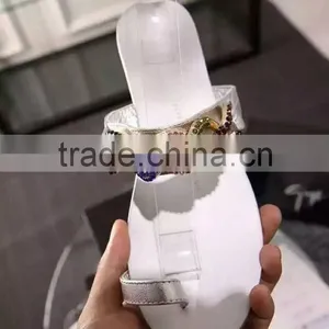 New Design Fashion Flat Summer Sandals 2016 Diamond Gold Chain Brand Flat Sandals thumbnail-4