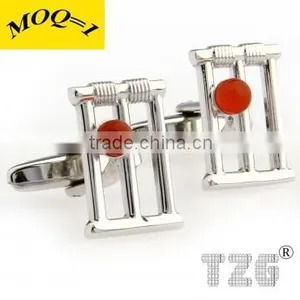 TZG04653 Character Cufflink thumbnail-1
