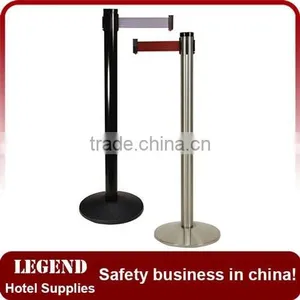 French Retractable Queue Pole Stanchion thumbnail-3