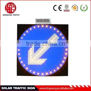 Traffic Chevron Sign thumbnail-1
