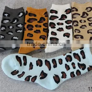 Cheap Wholesale Fashion Thick Animals Cute Character Sock thumbnail-2