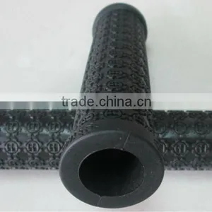 Vulcanized Wheelbarrow Handle Grips / Industrial Product Molded Hand Grips / Silicone Rubber Hand Grip thumbnail-1