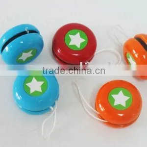 Plastic Yoyo With Sticker thumbnail-1