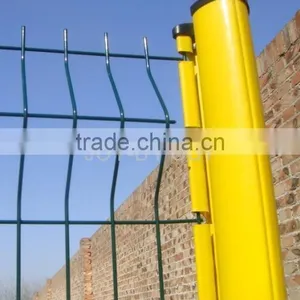 Hot Sale Colorful Powder Coating Welded Wire Mesh Fencing With Curves thumbnail-6