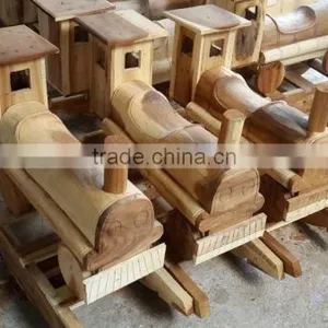 Wood Vehicle Toy thumbnail-1