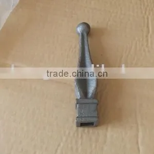 Cast Iron Spearhead thumbnail-1