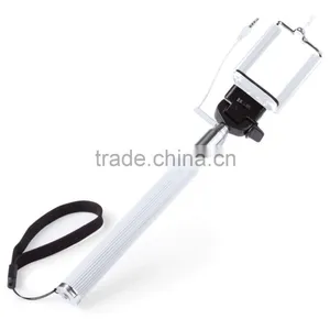 Cable Selfie Stick thumbnail-5