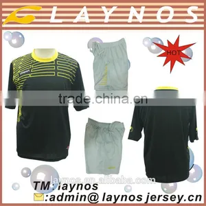 T-shirts Silk Screen Printing thumbnail-1