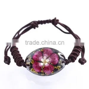 Pretty Real Flower Resin Fashion Bracelet thumbnail-5