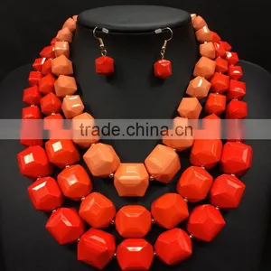 2016 Latest Design Heavy Acrylic Necklace Set Multilayer Bulk Necklace Set thumbnail-3