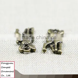 Wholesale Zinc Alloy Jewelry Ancient Bronze Stereo Sika Deer Pendant thumbnail-2